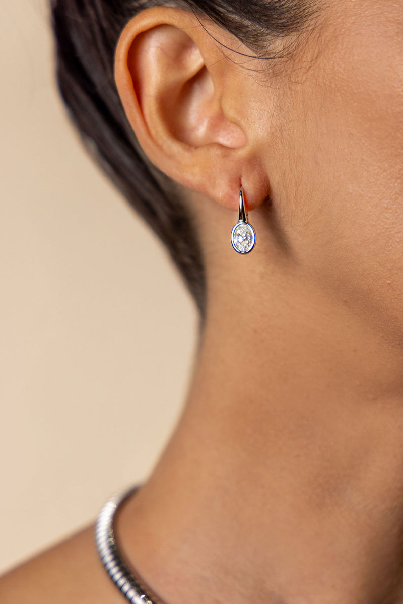Floating Diamond Studs (Oval)